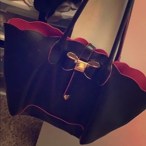 Black//Pink//Gold Betsy Johnson Tote 💕🎀